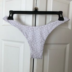 Grey/beige & white dotted bikini bottom
